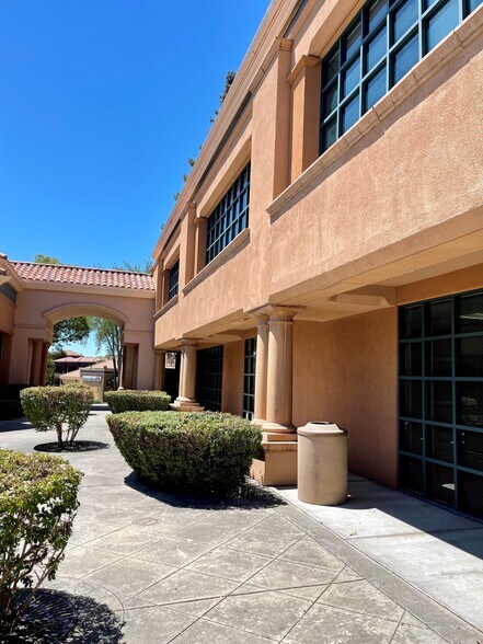 More Photos Of 4115 Blackhawk Plaza Cir, Danville Office For Lease