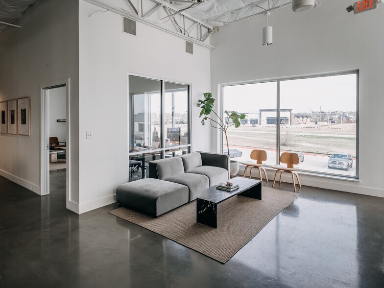 More Photos Of 9555 Harmon Rd, Fort Worth Office For Lease