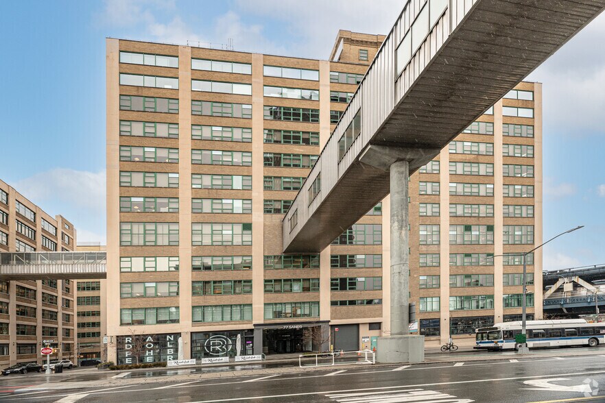 More Photos Of 77 Sands St, Brooklyn Office For Lease