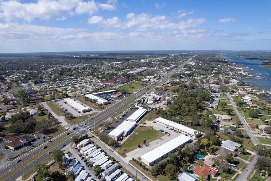 More Photos Of 2111 S Ridgewood Ave, Edgewater Unknown For Lease