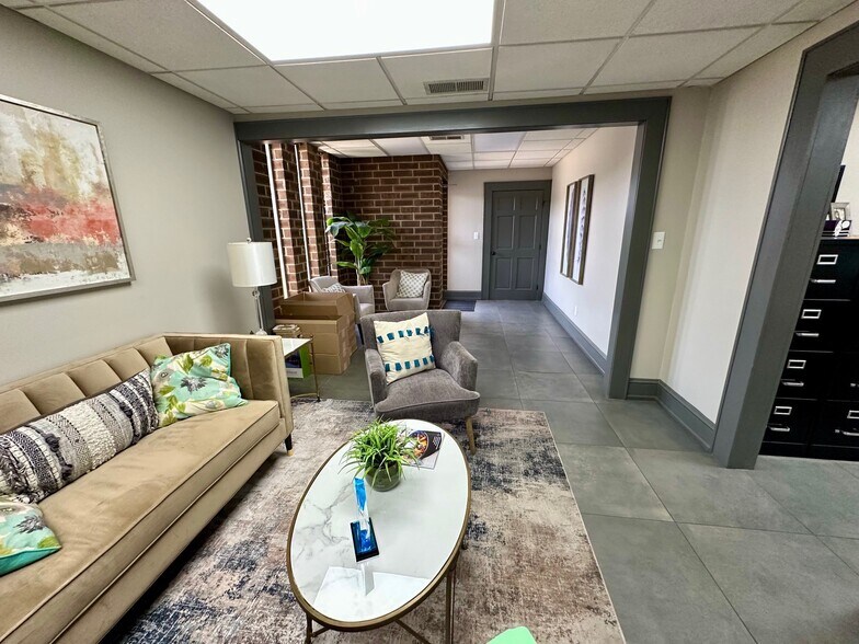 More Photos Of 1511 Ameron Dr, Charlotte Warehouse For Lease