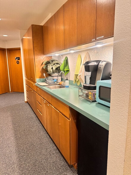 More Photos Of 1800 Cooper Point Rd SW, Olympia Office For Sale