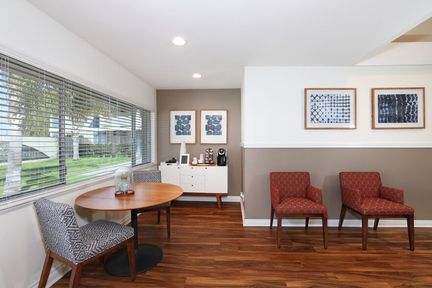 More Photos Of 2400-2444 Alvarado St, Oxnard Apartments For Sale