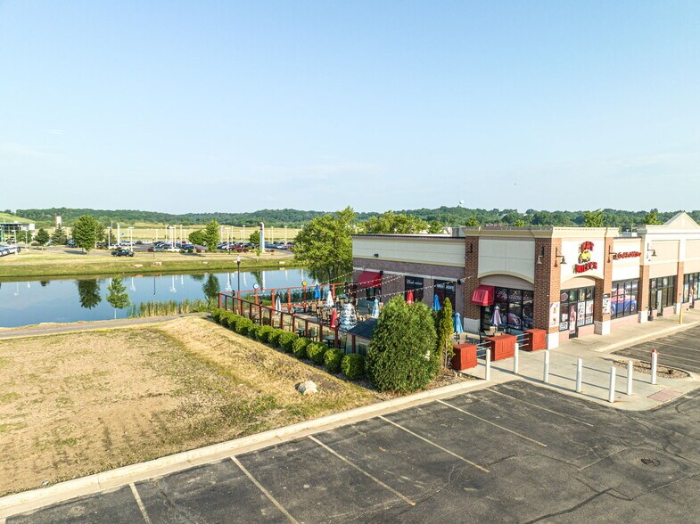 More Photos Of 4325 Maine Ave SE, Rochester Restaurant For Sale