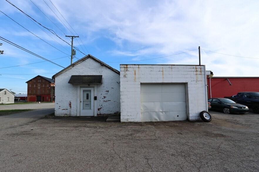 More Photos Of 322 N Sandusky Ave, Bucyrus Industrial For Sale