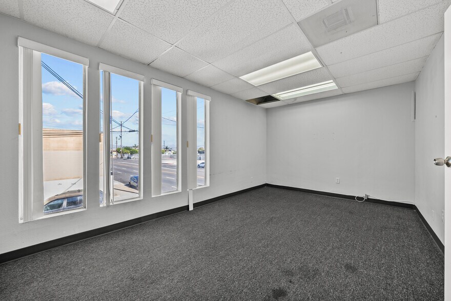 More Photos Of 13663 Prairie Ave, Hawthorne Office For Sale