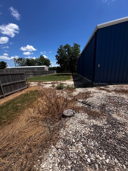 More Photos Of 52 Crawford Dr, Victoria Industrial For Lease