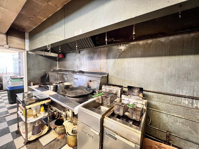 More Photos Of 6 Market St, Osage City Freestanding For Sale