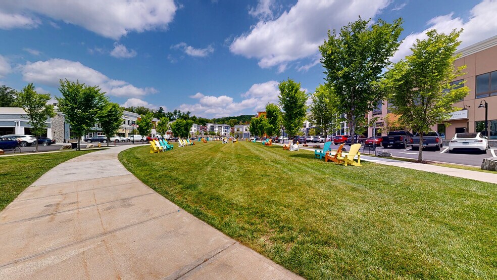 More Photos Of 300 Oxford Rd, Oxford Unknown For Lease