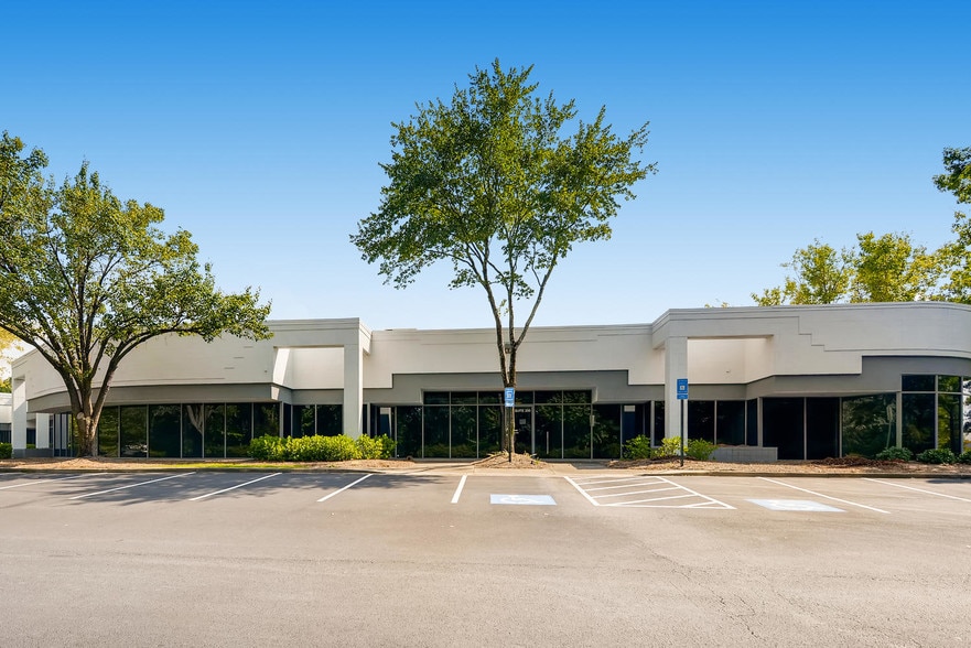 More Photos Of 300 Technology Ct SE, Smyrna Unknown For Lease