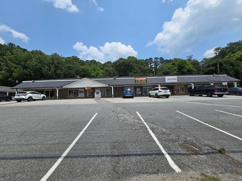 More Photos Of 514 S Wall St, Calhoun Storefront Retail Office For Lease