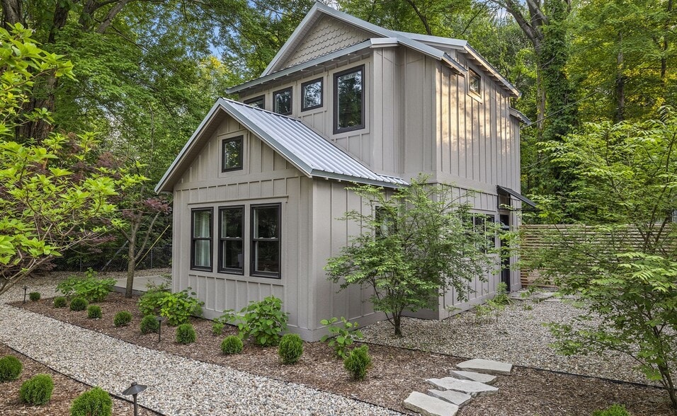 More Photos Of , Union Pier Multifamily For Sale