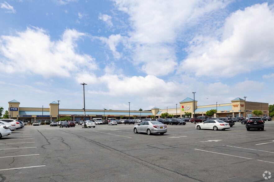 More Photos Of 134-40 Springfield Blvd, Springfield Gardens Freestanding For Lease