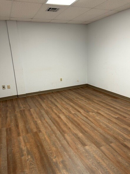 More Photos Of 1754-1774 Texas St, Natchitoches Office For Lease