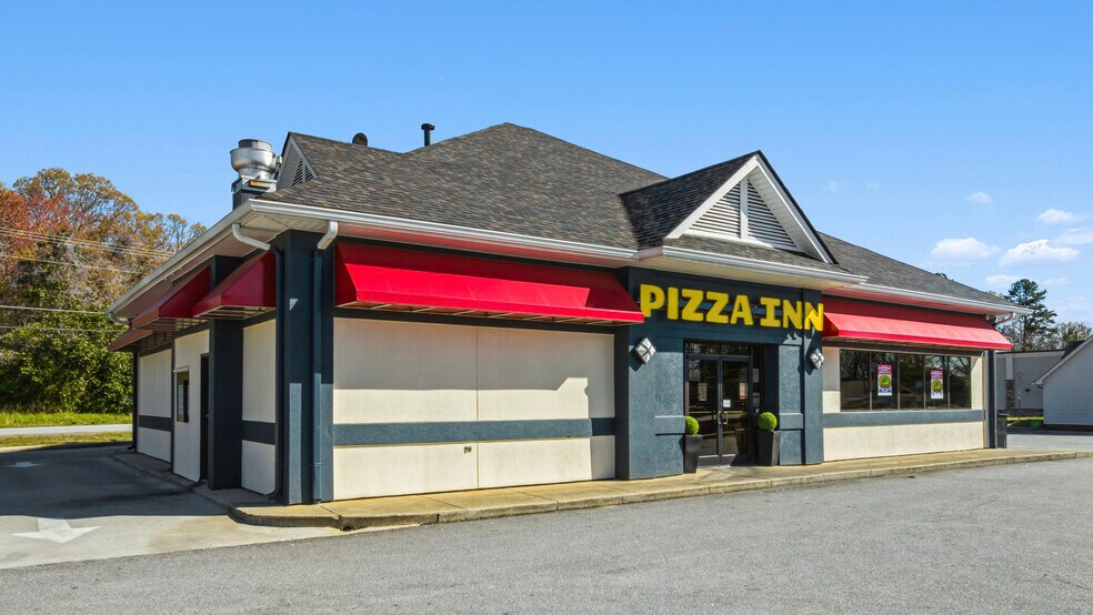 More Photos Of 2001 Woodruff Rd, Greenville Land For Lease