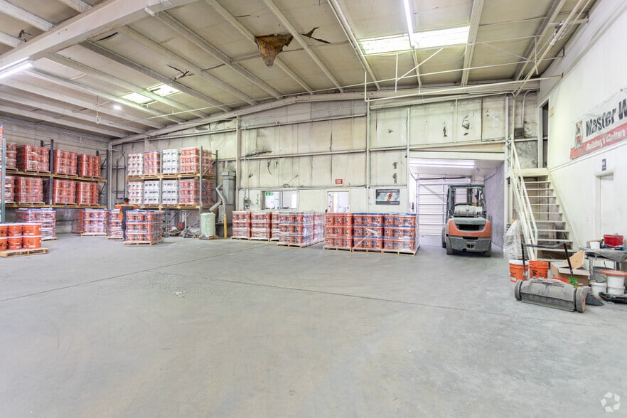 More Photos Of 810 W Utah Ave, Payson Warehouse For Sale