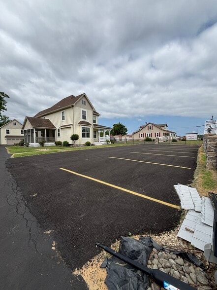 More Photos Of 28795 Old Village rd, Mechanicsville Specialty For Lease