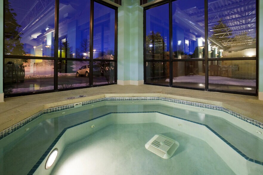 More Photos Of 5217 E Terrace Dr, Madison Hotel For Sale