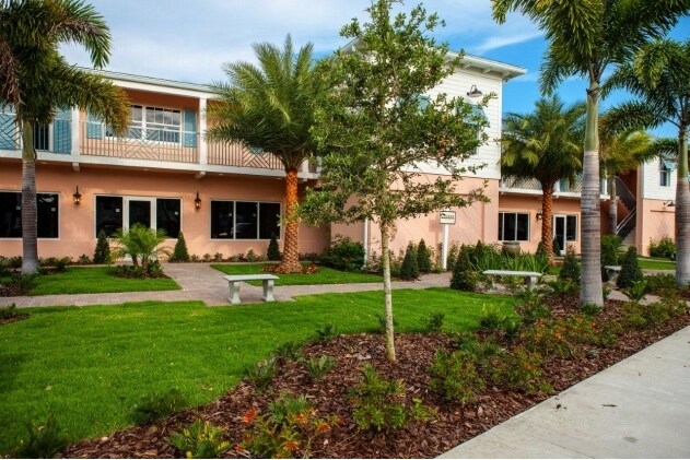 More Photos Of 3096 Cardinal Dr, Vero Beach Freestanding For Lease