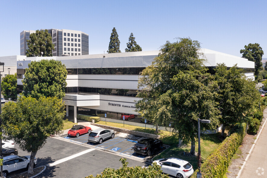 Primary Photo Of 1401 N Tustin Ave, Santa Ana Medical For Lease