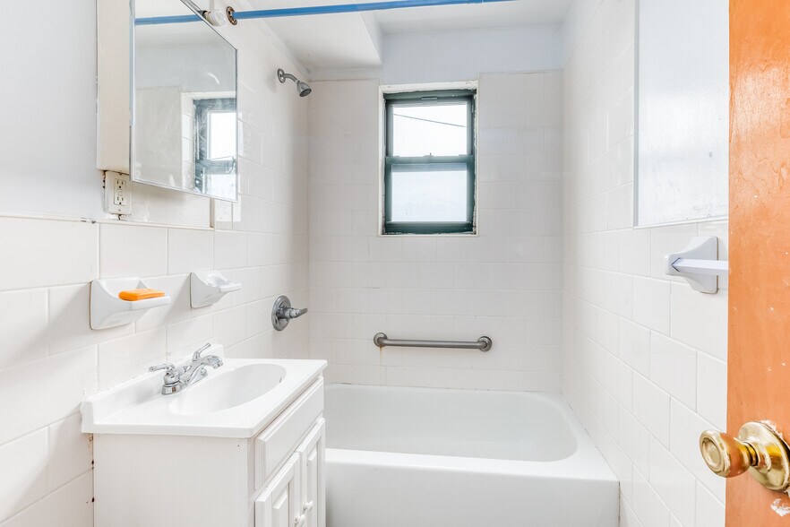 More Photos Of 311 Beach 53rd St, Far Rockaway Apartments For Sale