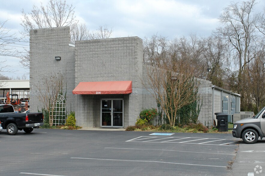 More Photos Of 314 W Lokey Ave, Murfreesboro Office For Lease