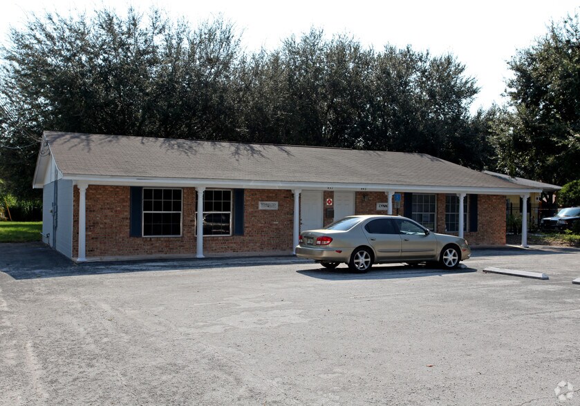 More Photos Of 437-443 Gaston Foster Rd, Orlando Office For Sale