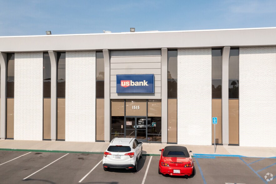 More Photos Of 1515 Westcliff Dr, Newport Beach Office For Lease