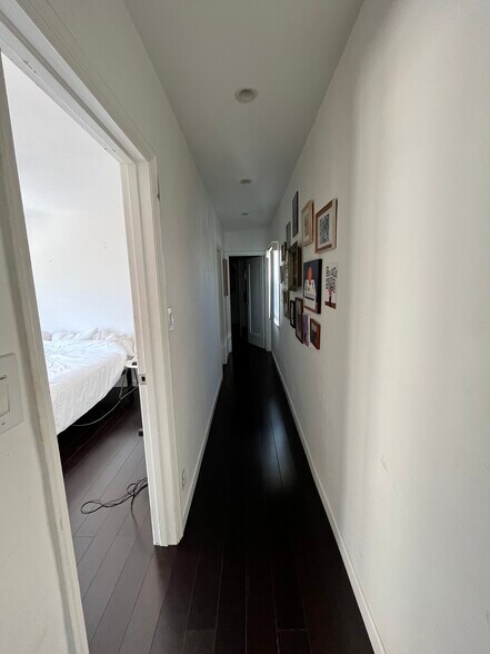 More Photos Of 1201 S Cloverdale Ave, Los Angeles Apartments For Sale