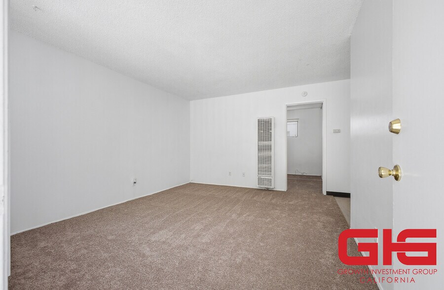 More Photos Of 63 S Daisy Ave, Pasadena Apartments For Sale