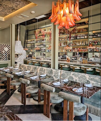 More Photos Of 8022 W 3rd St, Los Angeles Freestanding For Lease