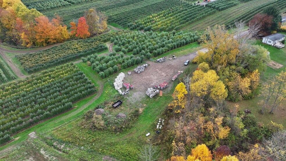 More Photos Of 5630 Norris Rd, North Rose General Retail For Sale