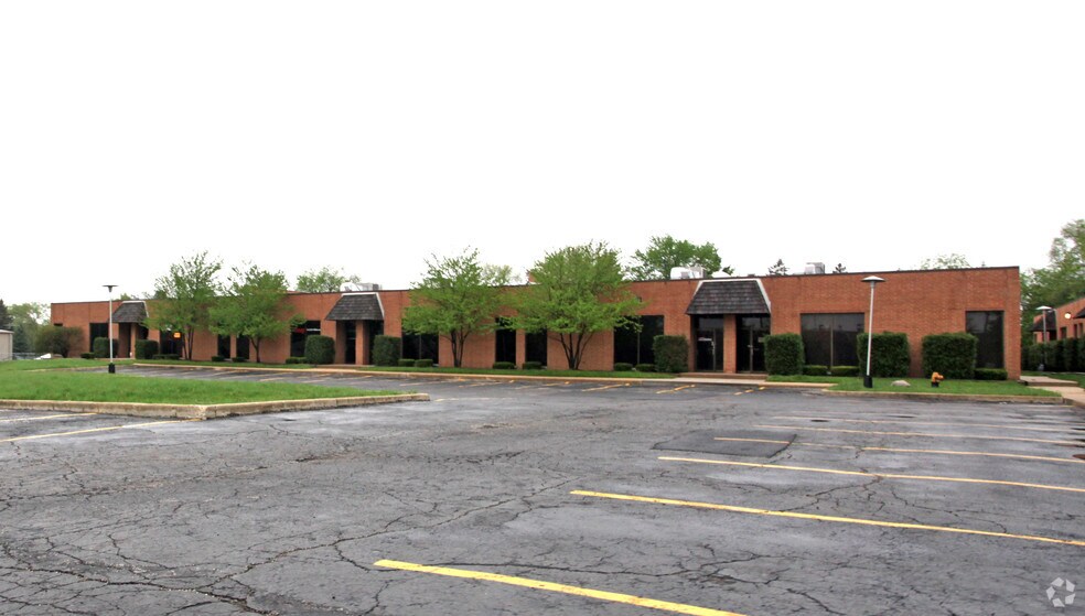 Primary Photo Of 5016-5026 Chase Ave, Downers Grove Warehouse For Lease