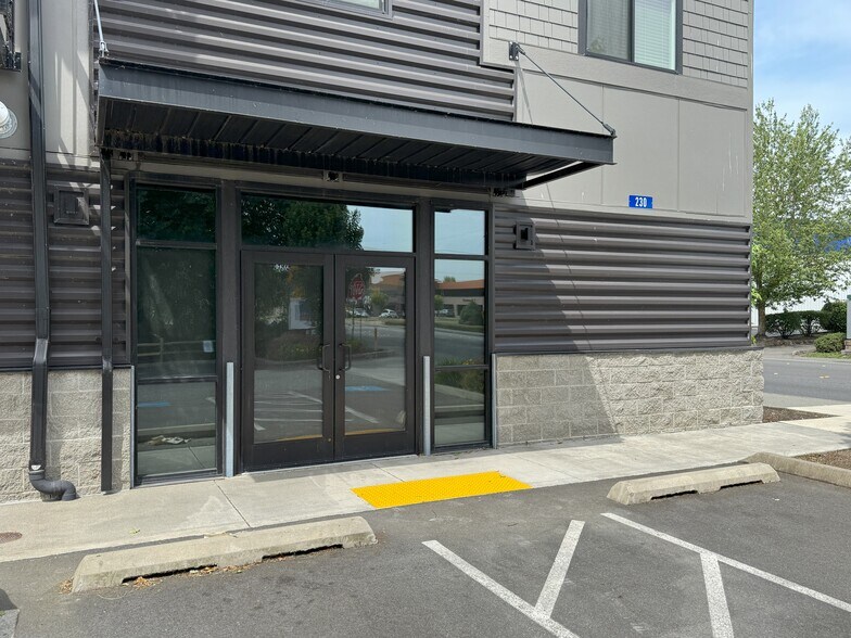 More Photos Of 200 E George Hopper Rd, Burlington Storefront Retail Office For Lease