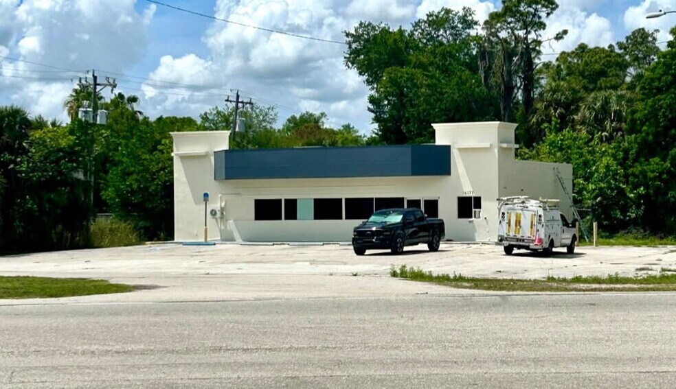Primary Photo Of 16177 Slater Rd, North Fort Myers General Retail For Sale