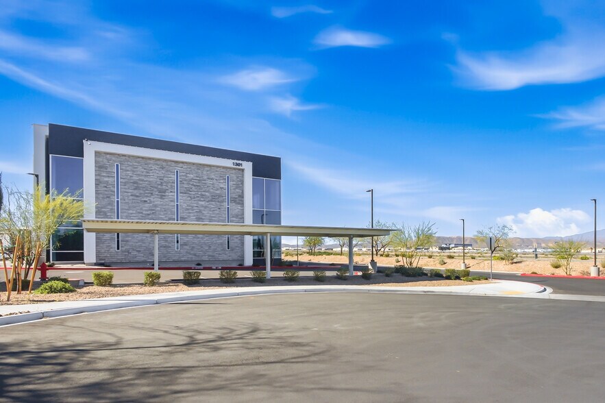 More Photos Of 1311 Seven Hills Dr, Henderson Medical For Sale