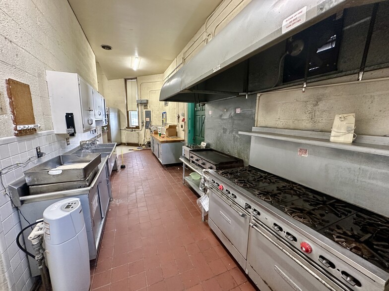 More Photos Of 600 Cooks Ln, Baltimore Religious Facility For Sale