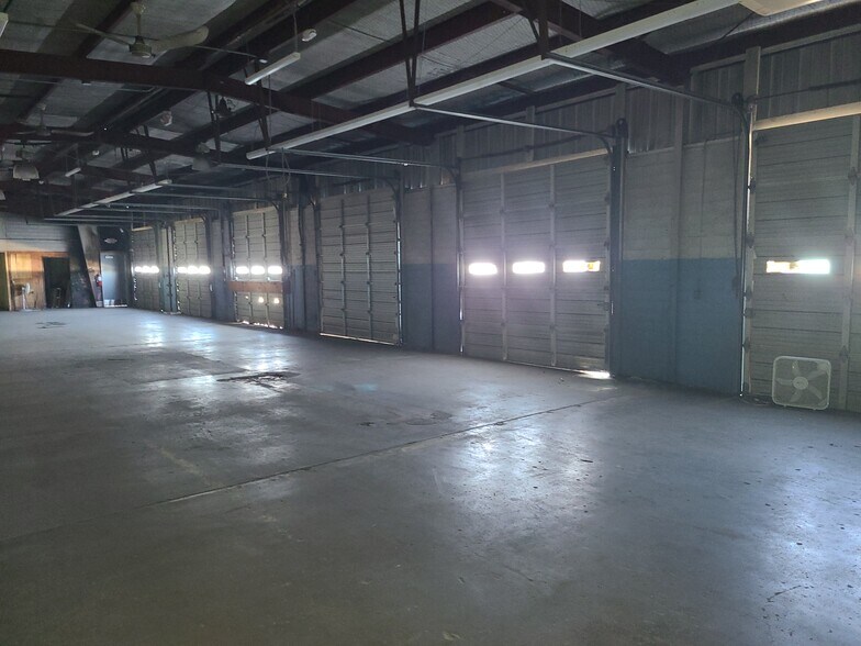 More Photos Of 1115 W Veterans Memorial Blvd, Killeen Auto Dealership For Lease