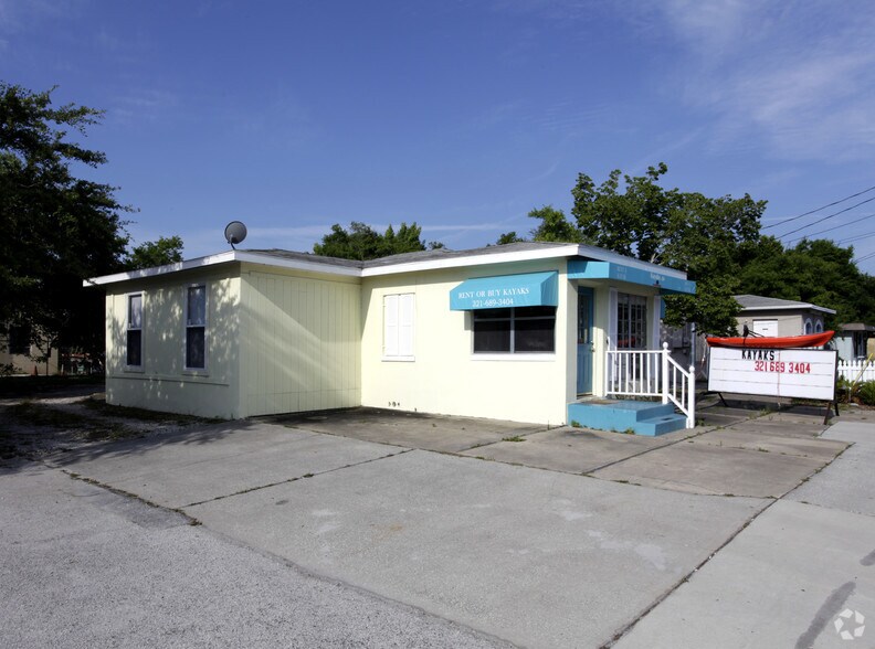 More Photos Of 515 Garden St, Titusville Freestanding For Sale