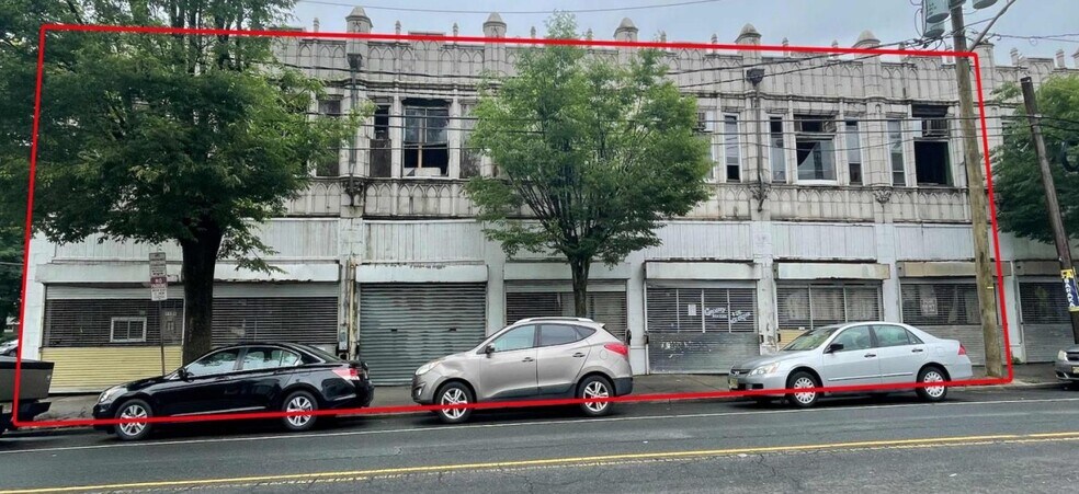 Primary Photo Of 1083-1097 Bergen St And 74 Lyons, Newark Storefront Retail Residential For Lease