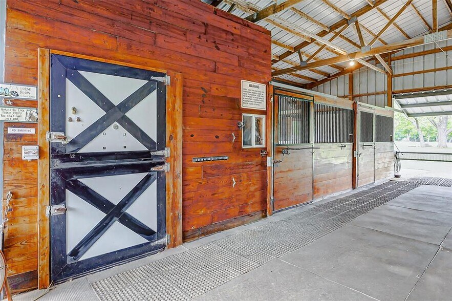 More Photos Of 2810 Precinct Line Rd, Richmond Land For Sale