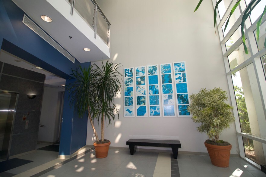 More Photos Of 1615 S Federal Hwy, Boca Raton Office For Lease