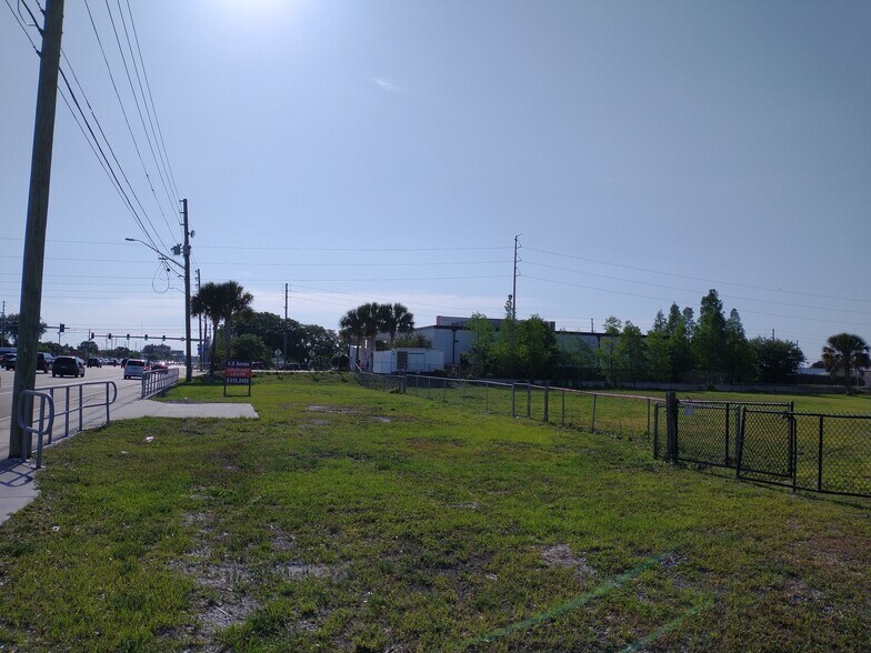 More Photos Of 8825 Ulmerton Rd, Largo Land For Lease