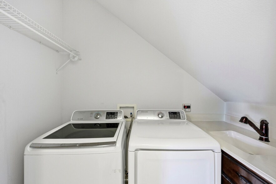 More Photos Of 5100 Mission Ave, Dallas Apartments For Sale