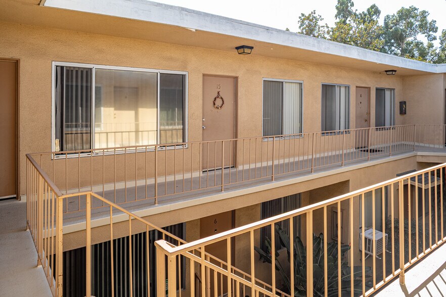 More Photos Of 1810 Stoner Ave, Los Angeles Apartments For Sale