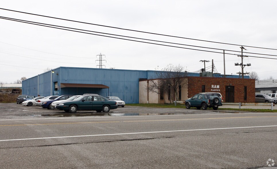 More Photos Of 11401 South Ave, North Lima Warehouse For Sale