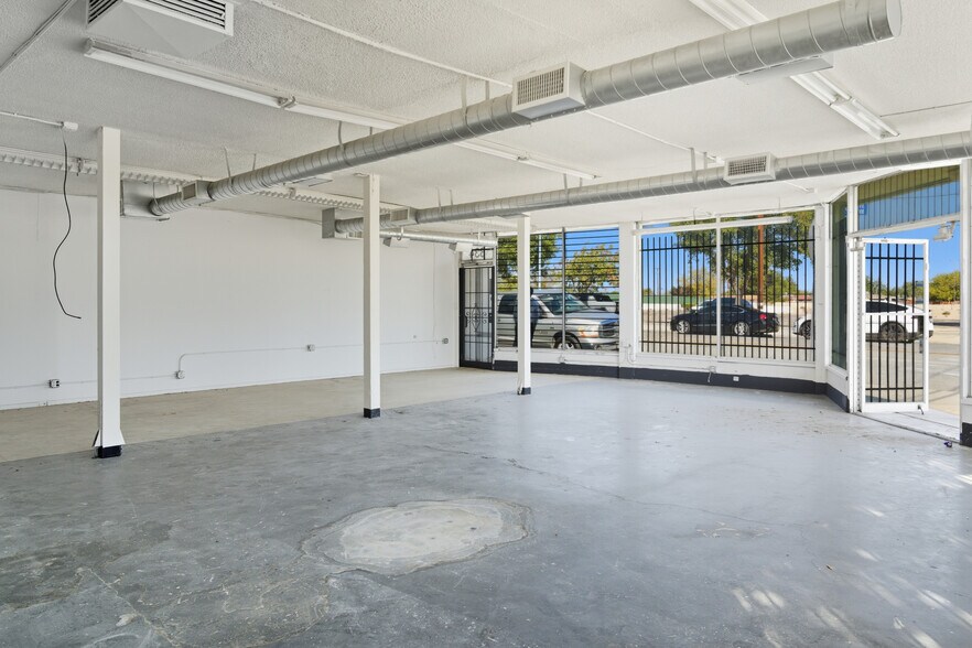 More Photos Of 830-838 E Avenue Q6, Palmdale Storefront For Lease