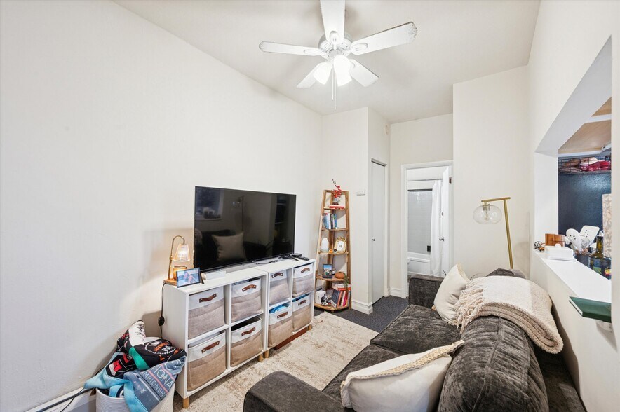 More Photos Of 107 Walnut Ave, Ardmore Apartments For Sale