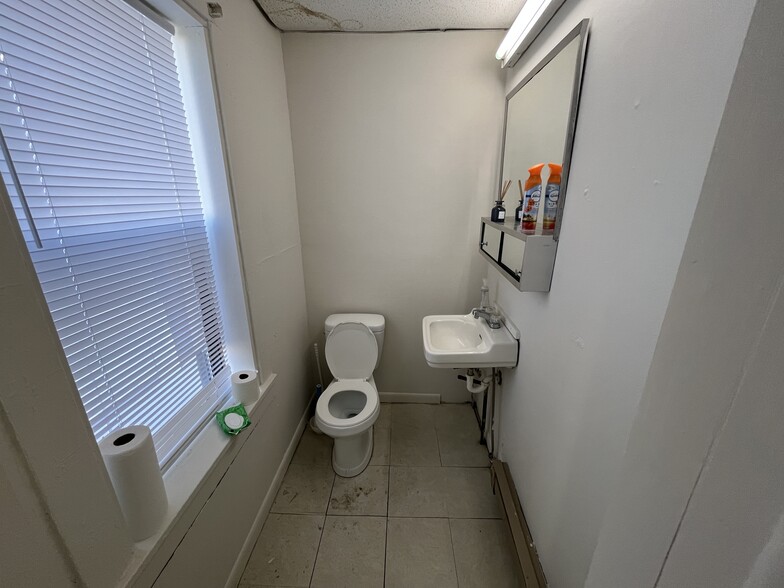 More Photos Of 124 N Main St, Brighton General Retail For Sale