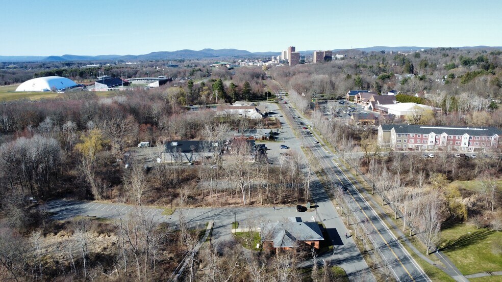 More Photos Of 85 University Dr, Amherst General Retail For Lease